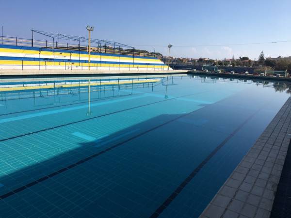 Πέφτουν στην πισίνα οι αθλητές σε Ρέθυμνο και Χανιά