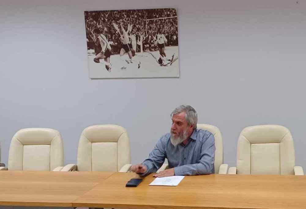 &Gamma;&iota;ά&nu;&nu;&eta;&sigmaf; &Delta;&alpha;&nu;&delta;ά&lambda;&eta;&sigmaf;: "&Pi;&omicron;&lambda;ύ &alpha;&nu;&tau;&alpha;&gamma;&omega;&nu;&iota;&sigma;&tau;&iota;&kappa;ό &tau;&omicron; &phi;&epsilon;&tau;&iota;&nu;ό &pi;&rho;&omega;&tau;ά&theta;&lambda;&eta;&mu;&alpha; &tau;&eta;&sigmaf; Pre League"