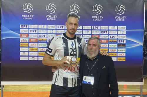 &Omicron; MVP &tau;&omicron;&upsilon; &Omicron;&Phi;&Eta;