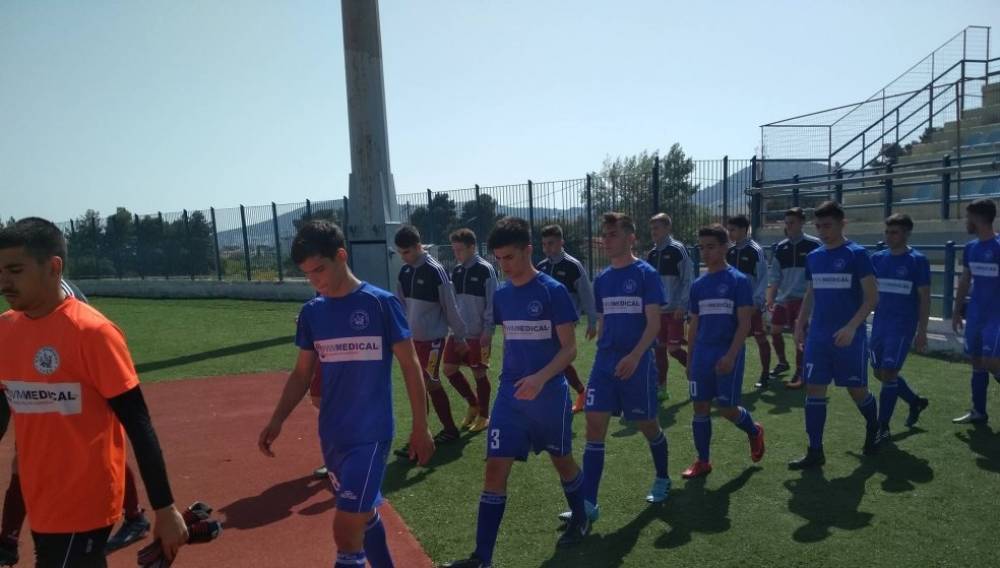 &Eta; ...&tau;&sigma;&iota;&kappa;&omicron;&upsilon;&delta;&iota;ά &alpha;&pi;&omicron; &tau;&omicron; &Eta;&rho;ά&kappa;&lambda;&epsilon;&iota;&omicron;, &delta;&epsilon;&nu; "&mu;έ&theta;&upsilon;&sigma;&epsilon;" &sigma;&tau;&omicron;&nu; &tau;&epsilon;&lambda;&iota;&kappa;ό &tau;&omicron;&upsilon;&sigmaf; &Mu;&alpha;&kappa;&epsilon;&delta;ό&nu;&epsilon;&sigmaf;! (VIDEO)