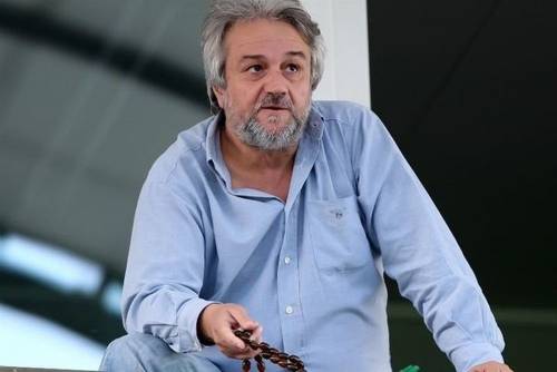 &Omicron; &epsilon;&upsilon;ά&lambda;&omega;&tau;&omicron;&sigmaf; &Omicron;&Phi;&Eta; &delta;έ&chi;&epsilon;&tau;&alpha;&iota; &pi;&upsilon;&rho; &kappa;&alpha;&tau;ά &beta;&omicron;ύ&lambda;&eta;&sigma;&eta;