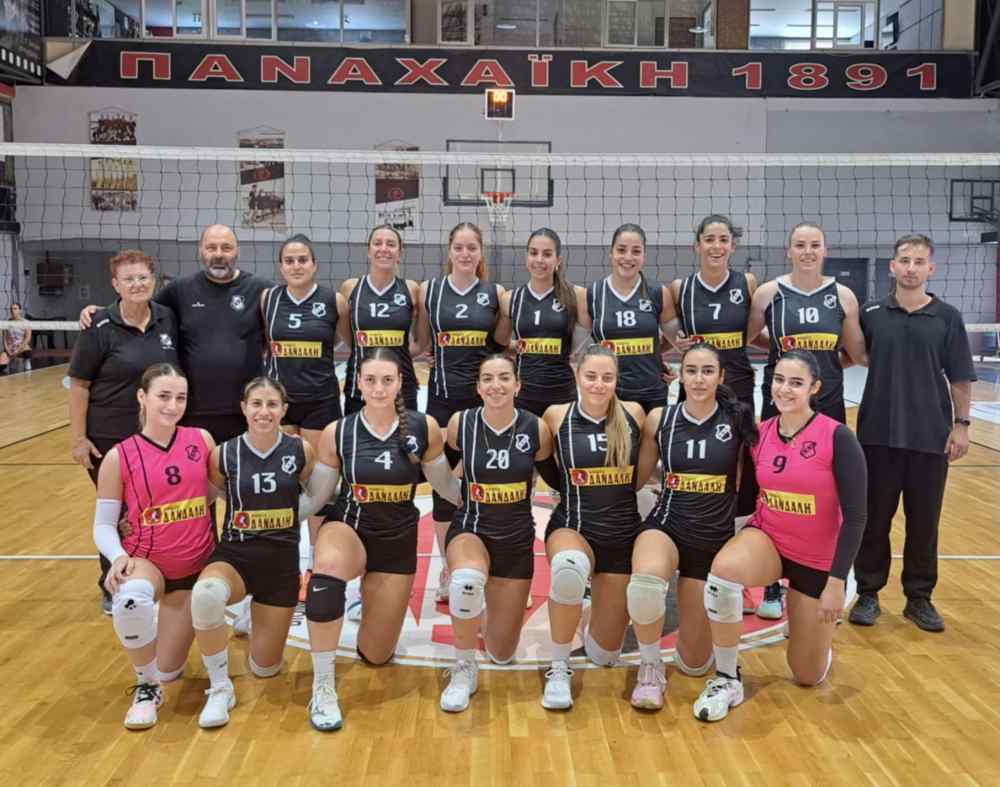 &Mu;&epsilon; &epsilon;&pi;&iota;&beta;&lambda;&eta;&tau;&iota;&kappa;ό &delta;&iota;&pi;&lambda;ό &sigma;&tau;&eta;&nu; &Pi;ά&tau;&rho;&alpha;, &xi;&epsilon;&kappa;ί&nu;&eta;&sigma;&alpha;&nu; &tau;&alpha; &kappa;&omicron;&rho;ί&tau;&sigma;&iota;&alpha; &tau;&omicron;&upsilon; &Omicron;&Phi;&Eta;