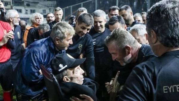 "&Omicron; &Gamma;&kappa;έ&rho;&alpha;&rho;&nu;&tau; &pi;&rho;ό&beta;&alpha;&lambda;&epsilon; &tau;&eta;&nu; &Kappa;&rho;ή&tau;&eta; &delta;&iota;&epsilon;&theta;&nu;ώ&sigmaf;"