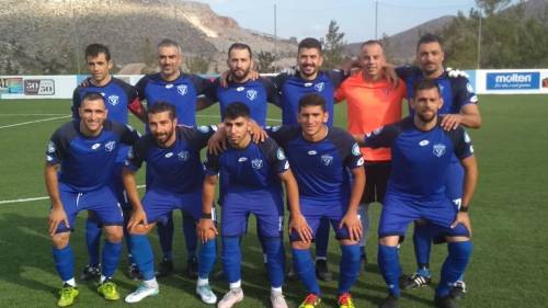&Eta; &pi;&rho;ώ&tau;&eta; &gamma;&kappa;έ&lambda;&alpha; &alpha;&pi;&omicron; &tau;&alpha; &phi;&alpha;&beta;&omicron;&rho;ί &sigma;&tau;&omicron; &tau;&omicron;&pi;&iota;&kappa;ό (VIDEOS)