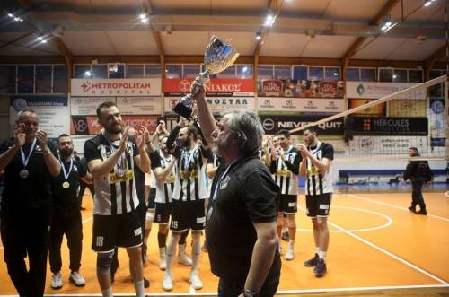 &Omicron; &Gamma;&iota;ά&nu;&nu;&eta;&sigmaf; &Delta;&alpha;&nu;&delta;ά&lambda;&eta;&sigmaf; &sigma;&upsilon;&nu;&epsilon;&chi;ί&zeta;&epsilon;&iota; &sigma;&tau;&eta;&nu; &pi;&rho;&omicron;&epsilon;&delta;&rho;ί&alpha; &tau;&omicron;&upsilon; &Epsilon;&rho;&alpha;&sigma;&iota;&tau;έ&chi;&nu;&eta; &Omicron;&Phi;&Eta;
