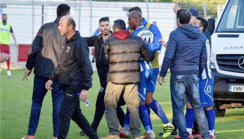 &Theta;&rho;ί&lambda;&epsilon;&rho; &mu;&epsilon; &Mu;&alpha;&sigma;ά&delta;&omicron;, ή&tau;&tau;&alpha; &tau;&omicron;&upsilon; &Eta;&rho;&omicron;&delta;ό&tau;&omicron;&upsilon;! (VIDEO)