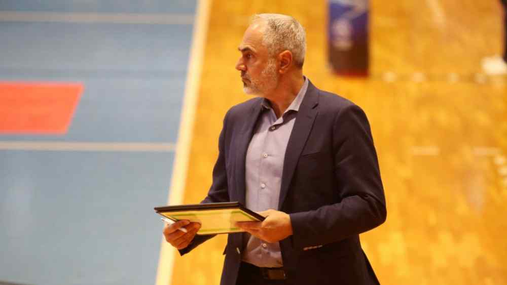 &Gamma;&iota;ά&nu;&nu;&eta;&sigmaf; &Kappa;&alpha;&lambda;&mu;&alpha;&zeta;ί&delta;&eta;&sigmaf;: "&Tau;&omicron; &Kappa;ύ&pi;&epsilon;&lambda;&lambda;&omicron; &epsilon;ί&nu;&alpha;&iota; &omicron; &theta;&epsilon;&sigma;&mu;ό&sigmaf; &tau;&omega;&nu; &epsilon;&kappa;&pi;&lambda;ή&xi;&epsilon;&omega;&nu;"