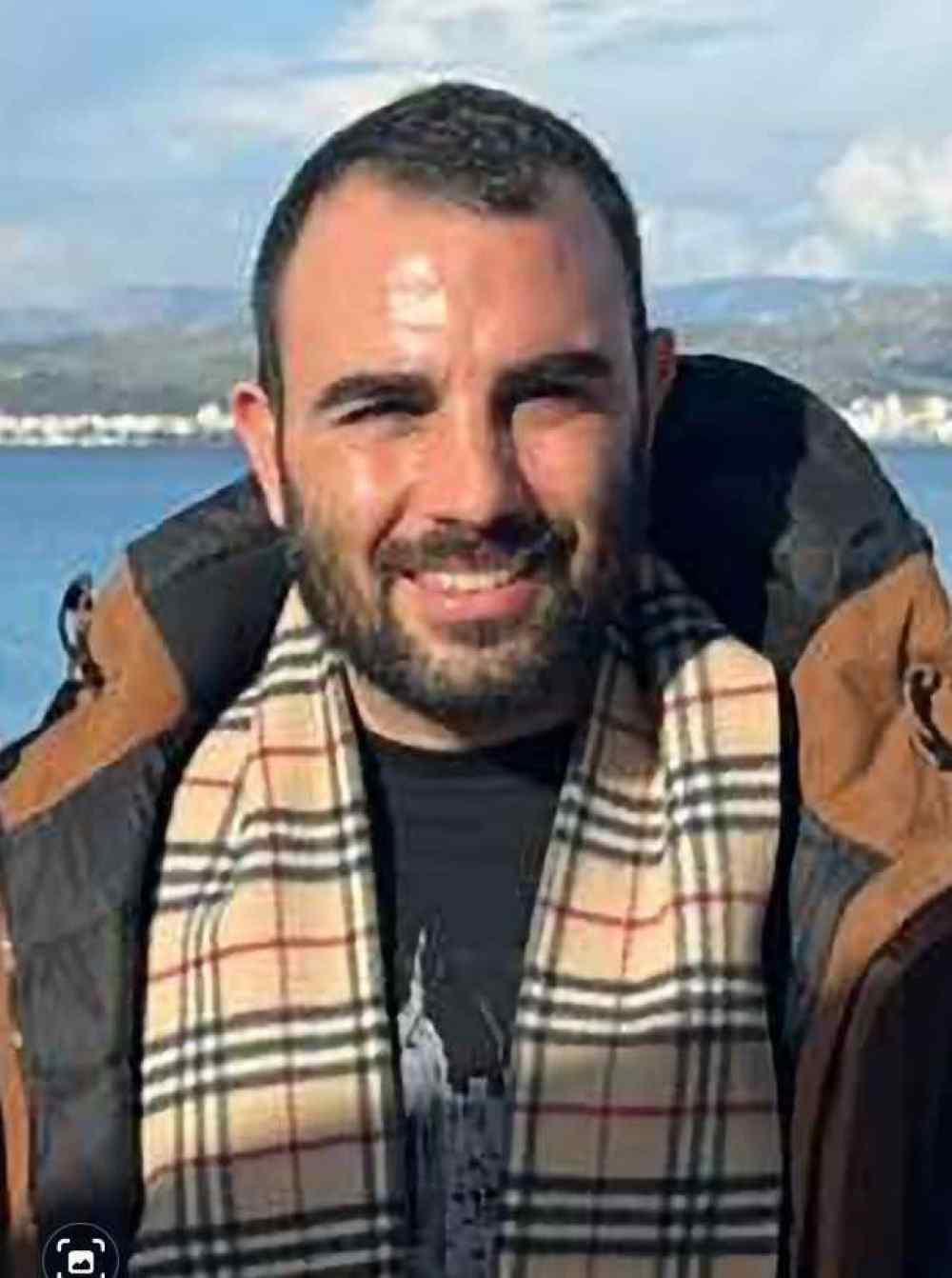 &Sigma;&tau;&alpha; &chi;&nu;ά&rho;&iota;&alpha; &tau;&omicron;&upsilon; &pi;&alpha;&tau;έ&rho;&alpha; &tau;&omicron;&upsilon;