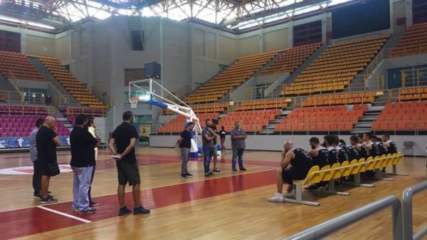 &Xi;&epsilon;&kappa;ί&nu;&eta;&mu;&alpha; &mu;&epsilon; &epsilon;&lambda;&pi;ί&delta;&epsilon;&sigmaf; &gamma;&iota;&alpha; &tau;&omicron; &mu;&pi;ά&sigma;&kappa;&epsilon;&tau; &tau;&omicron;&upsilon; &Omicron;&Phi;&Eta; (VIDEO)