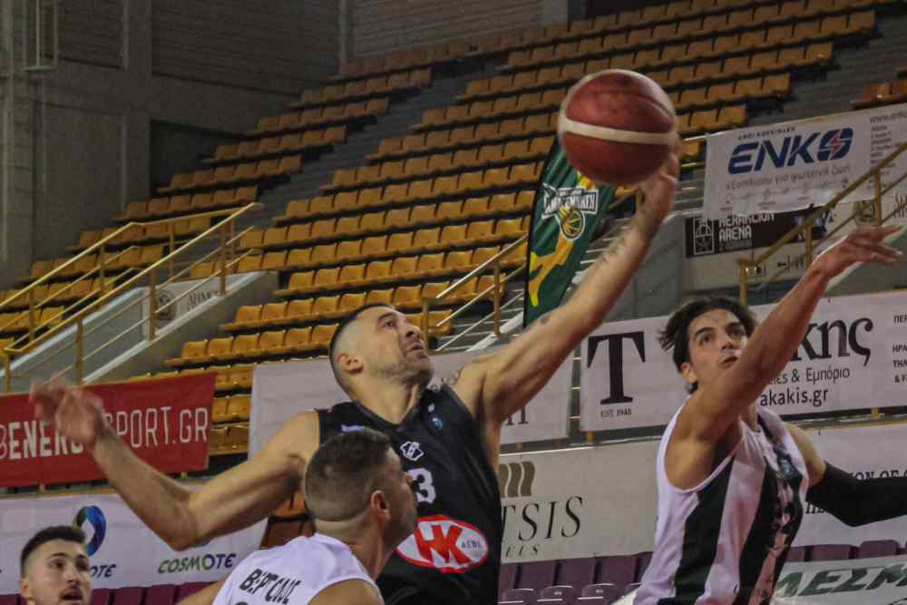 &Eta;&tau;&tau;ή&theta;&eta;&kappa;&epsilon; &sigma;&tau;&omicron; &Alpha;&iota;&gamma;ά&lambda;&epsilon;&omega; &tau;&omicron; &mu;&pi;ά&sigma;&kappa;&epsilon;&tau; &tau;&omicron;&upsilon; &Omicron;&Phi;&Eta; (84-75)