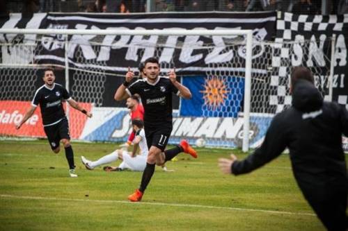 &Mu;&epsilon; &tau;&iota;&sigmaf; &mu;&epsilon;&tau;&alpha;&gamma;&rho;&alpha;&phi;έ&sigmaf; &kappa;&alpha;&iota; &sigma;&tau;ό&chi;&omicron; &tau;&omicron; 5&Chi;5 &sigma;&tau;&eta; &Lambda;ά&rho;&iota;&sigma;&alpha; &omicron; &Omicron;&Phi;&Eta;!