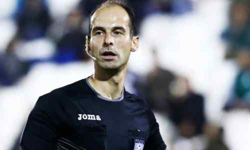 &Omicron; &delta;&iota;&alpha;&iota;&tau;&eta;&tau;ή&sigmaf; &pi;&omicron;&upsilon; &sigma;&phi;&upsilon;&rho;ί&zeta;&epsilon;&iota; &tau;&omicron;&nu; &Omicron;&Phi;&Eta; &sigma;&tau;&omicron; &Beta;ό&lambda;&omicron;