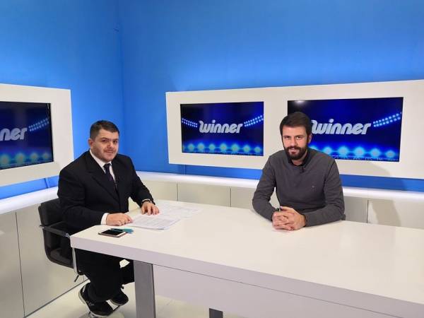 O I&epsilon;&rho;&alpha;&pi;&epsilon;&tau;&rho;ί&tau;&eta;&sigmaf; "&tau;&iota;&mu;&omicron;&nu;&iota;έ&rho;&eta;&sigmaf;" &tau;&omicron;&upsilon; &Pi;&Omicron;&Alpha;