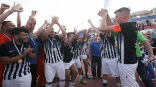 &Delta;&epsilon;ί&pi;&nu;&omicron; &sigma;&tau;&omicron;&upsilon;&sigmaf; &pi;&rho;&omega;&tau;&alpha;&theta;&lambda;&eta;&tau;έ&sigmaf; &tau;&eta;&sigmaf; &Kappa;19 &tau;&omicron;&upsilon; &Omicron;&Phi;&Eta;