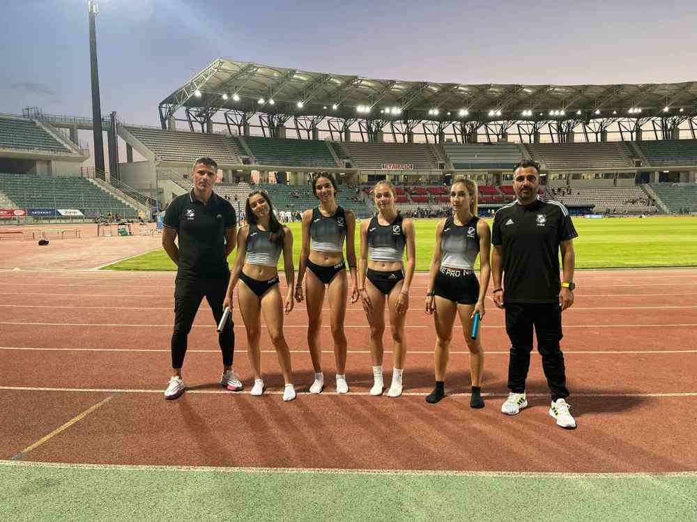 &Omicron; &Upsilon;&phi;&upsilon;&pi;&omicron;&upsilon;&rho;&gamma;ό&sigmaf; &Alpha;&theta;&lambda;&eta;&tau;&iota;&sigma;&mu;&omicron;ύ &sigma;&upsilon;&nu;&epsilon;&chi;ά&rho;&eta; &alpha;&theta;&lambda;ή&tau;&rho;&iota;&epsilon;&sigmaf; &tau;&omicron;&upsilon; &Omicron;&Phi;&Eta;