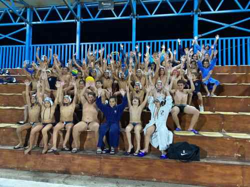 Γιορτή της υδατοσφαίρισης στο κολυμβητήριο-Το ευχαριστώ του ΟΦΗ