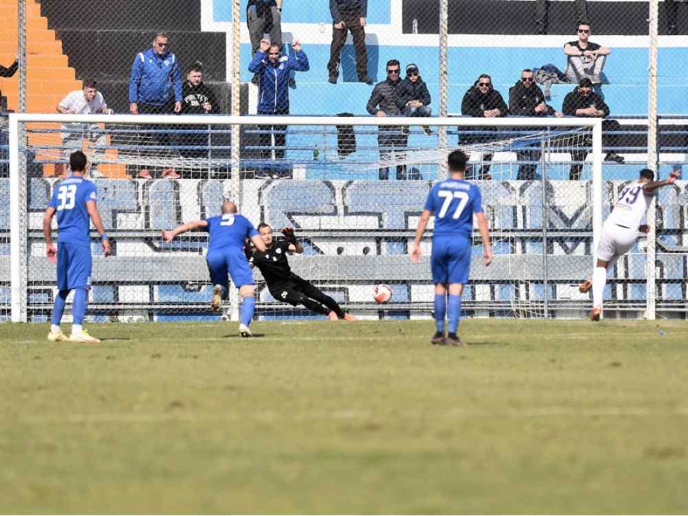 &Phi;&omega;&nu;ά&zeta;&epsilon;&iota; &gamma;&iota;&alpha; &tau;&omicron; &pi;έ&nu;&alpha;&lambda;&tau;&iota; &sigma;&tau;&omicron; 97' (VIDEO)