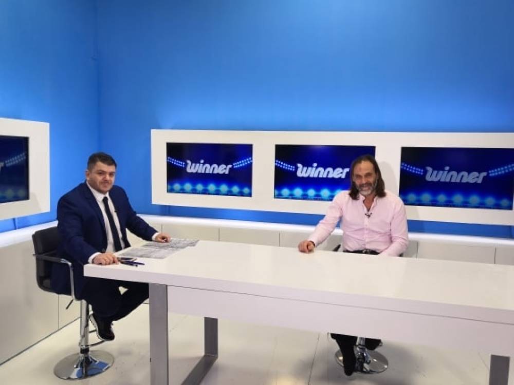 &Omicron; &Tau;ά&tau;&sigma;&eta;&sigmaf;, &omicron; &Omicron;&upsilon;έ&sigmaf; &kappa;&alpha;&iota; &mu;&epsilon;&rho;&iota;&kappa;έ&sigmaf; &alpha;&pi;&omicron;&kappa;&alpha;&lambda;ύ&psi;&epsilon;&iota;&sigmaf;