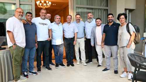 &Omicron; &Omicron;&Phi;&Eta; &mu;&epsilon;&gamma;&alpha;&lambda;ώ&nu;&epsilon;&iota;