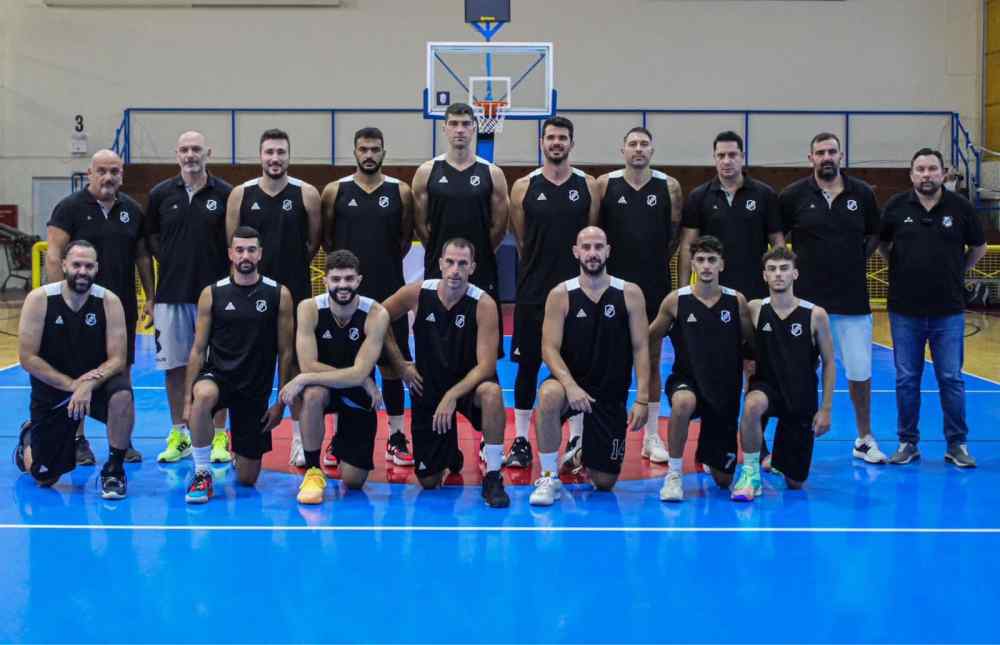 &Omicron; &mu;&pi;&alpha;&sigma;&kappa;&epsilon;&tau;&iota;&kappa;ό&sigmaf; &Omicron;&Phi;&Eta;, &kappa;&rho;ά&tau;&eta;&sigma;&epsilon; &tau;&omicron;&nu; &beta;&alpha;&sigma;&iota;&kappa;ό &kappa;&omicron;&rho;&mu;ό &kappa;&alpha;&iota; &beta;&lambda;έ&pi;&epsilon;&iota; &psi;&eta;&lambda;ά