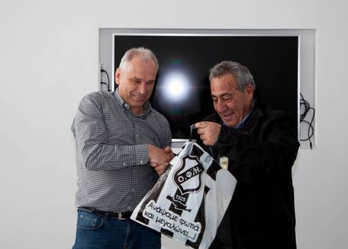 &Mu;&iota;&alpha; &chi;&rho;ή&sigma;&iota;&mu;&eta; &sigma;&upsilon;&nu;&epsilon;&rho;&gamma;&alpha;&sigma;ί&alpha; &xi;&epsilon;&kappa;&iota;&nu;ά&epsilon;&iota;