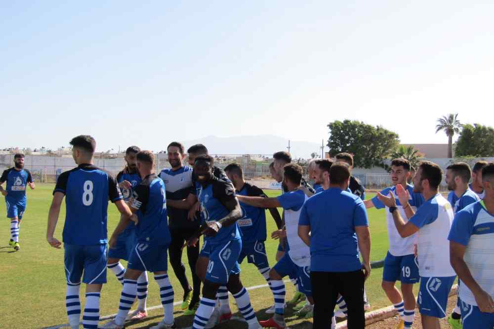 21 &gamma;&kappa;&omicron;&lambda; &sigma;&epsilon; 6 &pi;&alpha;&iota;&chi;&nu;ί&delta;&iota;&alpha;-&Gamma;&kappa;&omicron;&lambda;ά&rho;&epsilon;&sigmaf; &sigma;&tau;&eta;&nu; &Kappa;&rho;ή&tau;&eta; (VIDEOS)