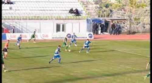 &Phi;&omega;&nu;ά&zeta;&omicron;&upsilon;&nu; &tau;&alpha; &Chi;&alpha;&nu;&iota;ά &gamma;&iota;&alpha; &tau;&omicron; &pi;έ&nu;&alpha;&lambda;&tau;&iota; (VIDEO)
