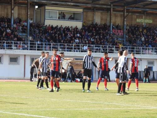 &Eta; &delta;&iota;&alpha;&iota;&tau;&eta;&sigma;ί&alpha; &phi;&rho;έ&nu;&alpha;&rho;&epsilon; &tau;&omicron;&nu; &Omicron;&Phi;&Iota; &sigma;&tau;&omicron; &nu;&tau;έ&rho;&mu;&pi;&iota; &mu;&epsilon; &tau;&alpha; &Tau;&rho;ί&kappa;&alpha;&lambda;&alpha;