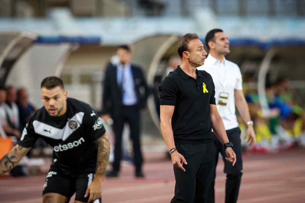 H &sigma;&kappa;έ&psi;&eta; &tau;&omicron;&upsilon; &Omicron;&Phi;&Eta; &sigma;&tau;&omicron; &pi;&alpha;&iota;&chi;&nu;ί&delta;&iota; &mu;&epsilon; &tau;&eta;&nu; &Alpha;&Epsilon;&Kappa;