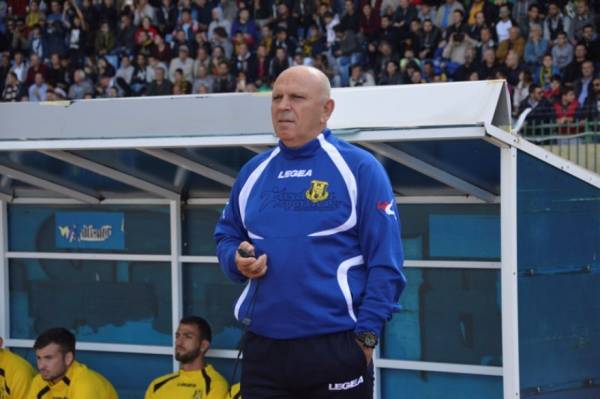 "&Omicron;&Phi;&Eta; &kappa;&alpha;&iota; &Alpha;&rho;&eta;&sigmaf; &theta;&alpha; &alpha;&nu;έ&beta;&omicron;&upsilon;&nu; &sigma;&tau;&eta;&nu; &Sigma;&omicron;ύ&pi;&epsilon;&rho; &Lambda;ί&gamma;&kappa;"