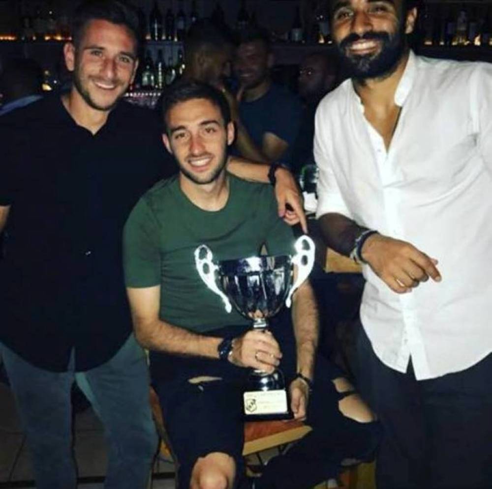 Special &alpha;&nu;&alpha;&nu;έ&omega;&sigma;&eta; &mu;&epsilon; &Nu;&tau;ί&nu;&alpha; &omicron; &Omicron;&Phi;&Eta;!