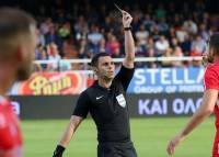 &Omicron; &Kappa;&omicron;&mu;ί&nu;&eta;&sigmaf; &tau;&omicron; &Omicron;&Phi;&Eta;-&Alpha;&rho;&eta;&sigmaf; &kappa;&alpha;&iota; &tau;&omicron; &mu;&pi;&alpha;&rho;ά&zeta;