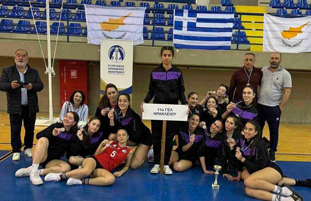 &Pi;ή&rho;&alpha;&nu; &tau;&eta;&nu; 3&eta; &theta;έ&sigma;&eta; &sigma;&tau;&eta;&nu; &Epsilon;&lambda;&lambda;ά&delta;&alpha;