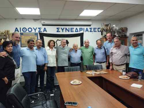 &Mu;&epsilon; &tau;&omicron;&nu; &Alpha;&lambda;έ&xi;&eta; &Kappa;&alpha;&lambda;&omicron;&kappa;&alpha;&iota;&rho;&iota;&nu;ό &sigma;&upsilon;&nu;&alpha;&nu;&tau;ή&theta;&eta;&kappa;&epsilon; &tau;&omicron; &Delta;.&Sigma;. &tau;&omicron;&upsilon; &Epsilon;&rho;&alpha;&sigma;&iota;&tau;έ&chi;&nu;&eta; &Omicron;&Phi;&Eta;