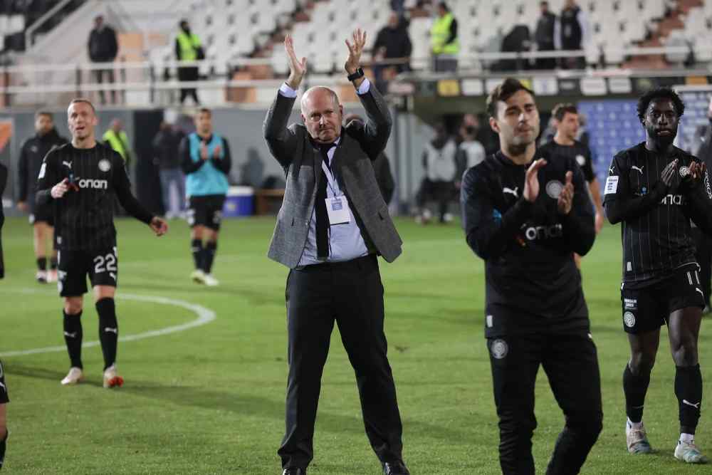 &Omicron;&iota; &alpha;&pi;&alpha;&nu;&tau;ή&sigma;&epsilon;&iota;&sigmaf; &gamma;&iota;&alpha; &tau;&iota;&sigmaf; &mu;&epsilon;&tau;&alpha;&gamma;&rho;&alpha;&phi;έ&sigmaf;