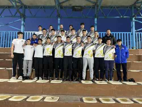 &Sigma;&tau;&omicron; Silver League &gamma;&iota;&alpha; &mu;&epsilon;&tau;ά&lambda;&lambda;&iota;&omicron; &eta; &Kappa;17 &tau;&eta;&sigmaf; &upsilon;&delta;&alpha;&tau;&omicron;&sigma;&phi;&alpha;ί&rho;&iota;&sigma;&eta;&sigmaf; &tau;&omicron;&upsilon; &Omicron;&Phi;&Eta;