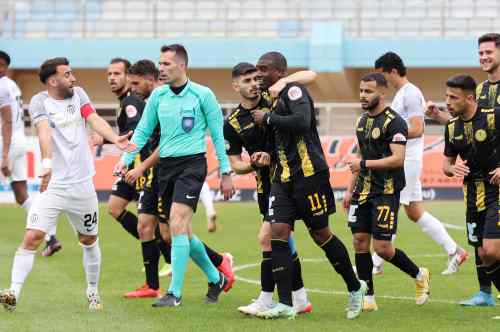 &Sigma;&omicron;ύ&pi;&epsilon;&rho; &Lambda;ί&gamma;&kappa; 2: &Xi;&alpha;&nu;ά &mu;&epsilon; &Kappa;ό&nu;&rho;&alpha;&nu;&tau; &omicron; &Epsilon;&rho;&gamma;&omicron;&tau;έ&lambda;&eta;&sigmaf;, &nu;ί&kappa;&eta; &sigma;&tau;&omicron; 93' &gamma;&iota;&alpha; &tau;&alpha; &Chi;&alpha;&nu;&iota;ά
