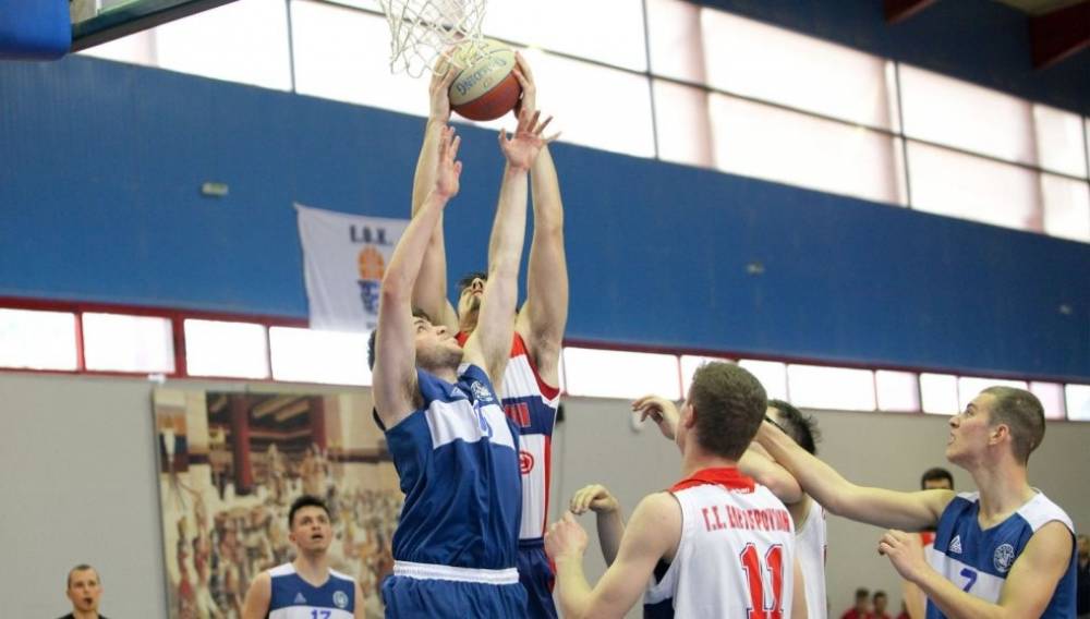 &Sigma;&tau;&eta;&nu; 6&eta; &theta;έ&sigma;&eta; &sigma;&tau;&omicron; &Pi;&alpha;&nu;&epsilon;&lambda;&lambda;ή&nu;&iota;&omicron; &epsilon;&phi;ή&beta;&omega;&nu; &tau;&omicron; &Eta;&rho;ά&kappa;&lambda;&epsilon;&iota;&omicron;