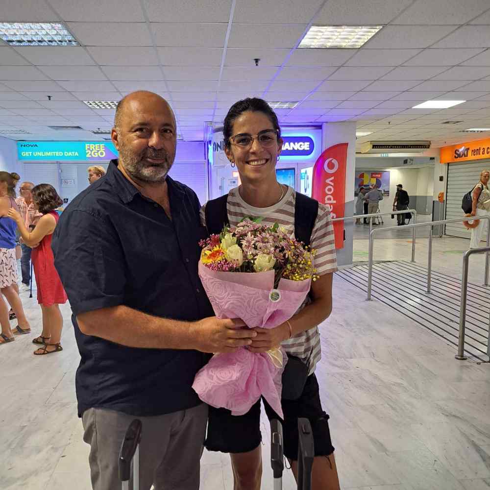 Martina Guastavino: &Sigma;&tau;&omicron; &Eta;&rho;ά&kappa;&lambda;&epsilon;&iota;&omicron;, &eta; &pi;&rho;ώ&tau;&eta; &xi;έ&nu;&eta;, &sigma;&tau;&eta;&nu; &iota;&sigma;&tau;&omicron;&rho;ί&alpha; &tau;&eta;&sigmaf; &omicron;&mu;ά&delta;&alpha;&sigmaf; &beta;ό&lambda;&epsilon;ϊ &gamma;&upsilon;&nu;&alpha;&iota;&kappa;ώ&nu; &tau;&omicron;&upsilon; &Omicron;&Phi;&Eta;