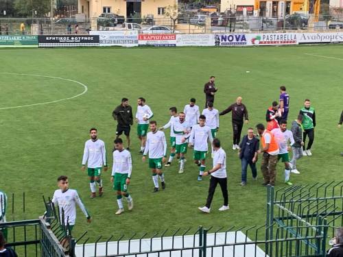 &Mu;&epsilon;&gamma;ά&lambda;&eta; &nu;ί&kappa;&eta; &kappa;&alpha;&iota; &chi;&alpha;&mu;ό&gamma;&epsilon;&lambda;&alpha; &sigma;&tau;&omicron;&nu; &Gamma;&iota;&omicron;ύ&chi;&tau;&alpha; (VIDEO)