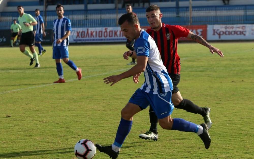 &Alpha;&pi;&omicron; &tau;&eta;&nu; &Alpha;&lambda;&iota;&kappa;&alpha;&rho;&nu;&alpha;&sigma;ό, &sigma;&tau;&eta;&nu; &Iota;&epsilon;&rho;ά&pi;&epsilon;&tau;&rho;&alpha;