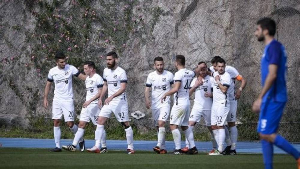 &Omicron;&iota; &tau;&rho;&epsilon;ί&sigmaf;...&mu;&pi;&alpha;&lambda;&omega;&theta;&iota;έ&sigmaf; &tau;&omicron;&upsilon; &Omicron;&Phi;&Eta; &sigma;&tau;&omicron; &Epsilon;&lambda; &Pi;ά&sigma;&omicron;! (VIDEO)