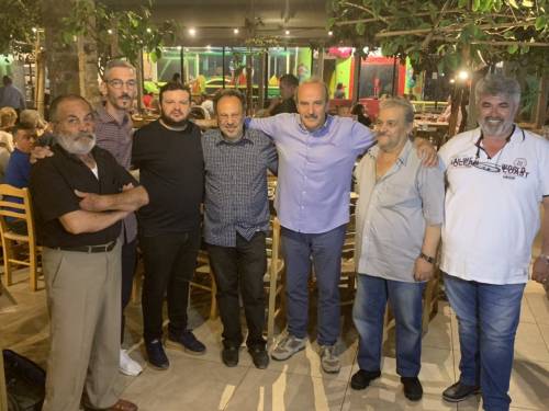 &Omicron; &Epsilon;&rho;&alpha;&sigma;&iota;&tau;έ&chi;&nu;&eta;&sigmaf; &Omicron;&Phi;&Eta; &gamma;&iota;&alpha; &tau;&omicron; &Nu;ί&kappa;&omicron; &Tau;&zeta;ώ&rho;&tau;&zeta;&omicron;&gamma;&lambda;&omicron;&upsilon;: "&Tau;&alpha; &kappa;ό&mu;&mu;&alpha;&tau;&alpha; έ&chi;&omicron;&upsilon;&nu; &alpha;&nu;ά&gamma;&kappa;&eta; &alpha;&pi;&omicron; &alpha;&nu;&theta;&rho;ώ&pi;&omicron;&upsilon;&sigmaf; &mu;&epsilon; &epsilon;&mu;&pi;&epsilon;&iota;&rho;ί&alpha; &sigma;&tau;&omicron;&nu; &alpha;&theta;&lambda;&eta;&tau;&iota;&sigma;&mu;ό"