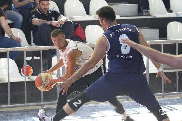 &Mu;&pi;&alpha;ί&nu;&epsilon;&iota; &sigma;&tau;&omicron; &gamma;ή&pi;&epsilon;&delta;&omicron; &tau;&omicron; &mu;&pi;ά&sigma;&kappa;&epsilon;&tau; &tau;&omicron;&upsilon; &Omicron;&Phi;&Eta;