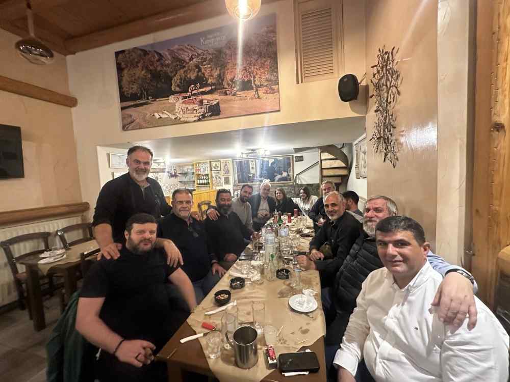 &Phi;&iota;&nu;ά&lambda;&epsilon; &mu;&epsilon; &mu;&iota;&alpha; &upsilon;&pi;έ&rho;&omicron;&chi;&eta; &Kappa;&rho;&eta;&tau;&iota;&kappa;ή &beta;&rho;&alpha;&delta;&iota;ά