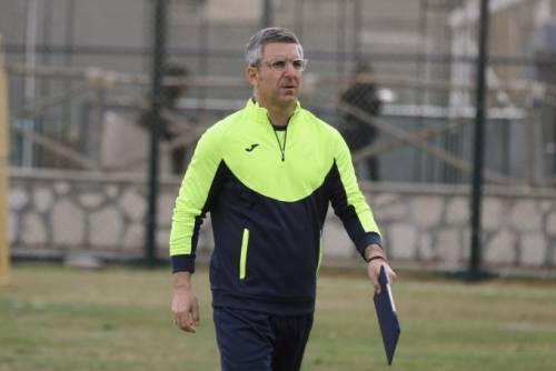 O Nί&kappa;&kappa;&iota;, &eta; &kappa;&alpha;&rho;&alpha;&nu;&tau;ί&nu;&alpha; &kappa;&alpha;&iota; &tau;&omicron; &pi;&omicron;&delta;ό&sigma;&phi;&alpha;&iota;&rho;&omicron; &sigma;&tau;&eta;&nu; &Alpha;ί&gamma;&upsilon;&pi;&tau;&omicron;