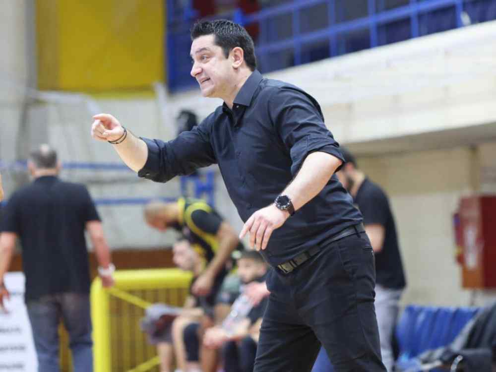 &Pi;&alpha;&rho;&epsilon;&lambda;&theta;ό&nu; &mu;&epsilon;&tau;ά &alpha;&pi;&omicron; 8 &chi;&rho;ό&nu;&iota;&alpha; &alpha;&pi;&omicron; &tau;&omicron;&nu; &Omicron;&Phi;&Eta;