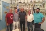 &Sigma;&tau;&omicron;&nu; &Epsilon;&sigma;&tau;&alpha;&upsilon;&rho;&omega;&mu;έ&nu;&omicron; &tau;&omicron; &gamma;ή&pi;&epsilon;&delta;&omicron; &tau;&eta;&sigmaf; &Epsilon;&Pi;&Sigma;&Eta;