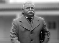 8 &chi;&rho;ό&nu;&iota;&alpha; &chi;&omega;&rho;ί&sigmaf; &tau;&omicron;&nu; &kappa;&upsilon;&rho;-&Alpha;&pi;ό&sigma;&tau;&omicron;&lambda;&omicron;