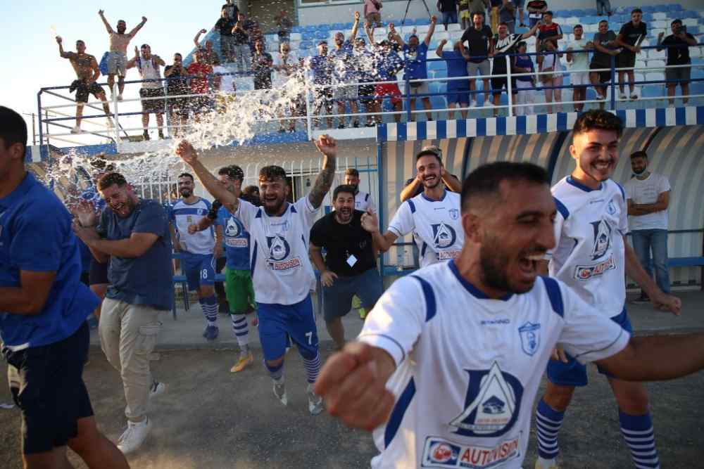 &Mu;&epsilon;&theta;&upsilon;&sigma;&mu;έ&nu;&eta; &Pi;&omicron;&lambda;&iota;&tau;&epsilon;ί&alpha; &eta; &Alpha;&lambda;&iota;&kappa;&alpha;&rho;&nu;&alpha;&sigma;ό&sigmaf; &gamma;&iota;&alpha; &tau;&omicron;&nu; &Eta;&rho;ό&delta;&omicron;&tau;&omicron; (VIDEOS)